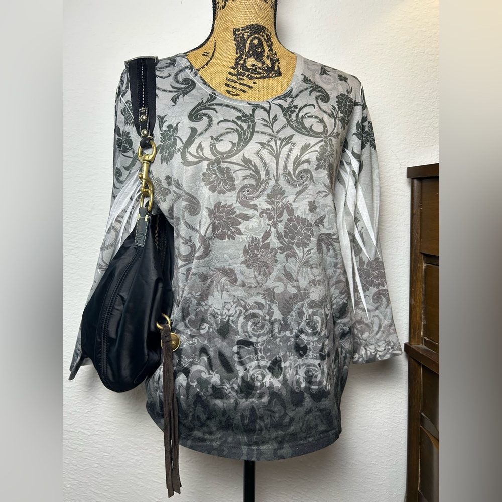 vtg y2k women’s paisley patterned gray and black rhinestone beaded long sleeve